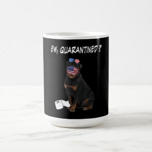 Rottweiler Hund Ew isolierte Hunde, die eine Gesic Kaffeetasse