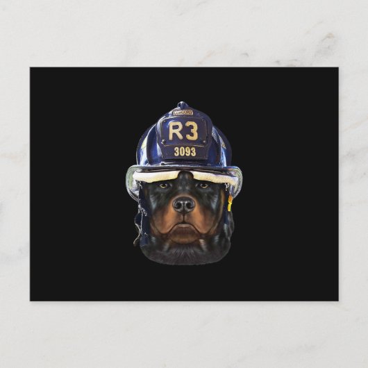 Rottweiler-Hund mit Feuerwehrhelm-Prämie Ankündigungspostkarte (Vorderseite)