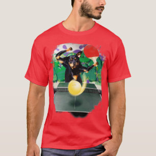 Rottweiler Hund spielt Tischtennis Ping Pong T-Shirt