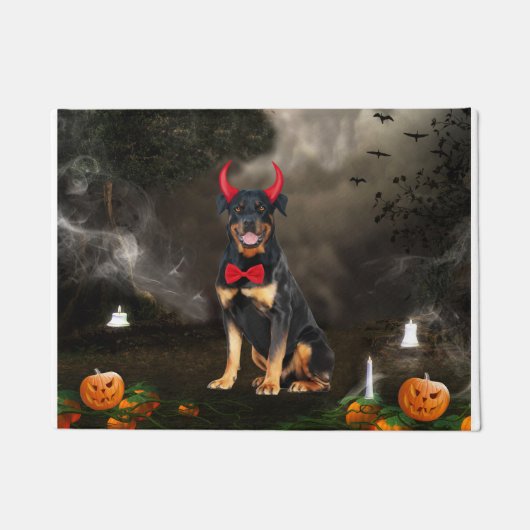 Rottweiler Hund zu Halloween-Kostüm Fußmatte (Vorderseite)