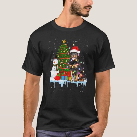 Rottweiler Hunde Kostüm Santa Lights Hat in Schnee T-Shirt (Vorderseite)