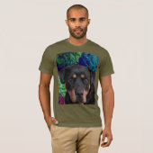 Rottweiler, selbstsicherer Wächter T-Shirt (Vorne ganz)