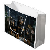 Rottweiler Snowy Sleigh Weihnachtsdekor Große Geschenktüte (Vorderseite Schrägansicht)