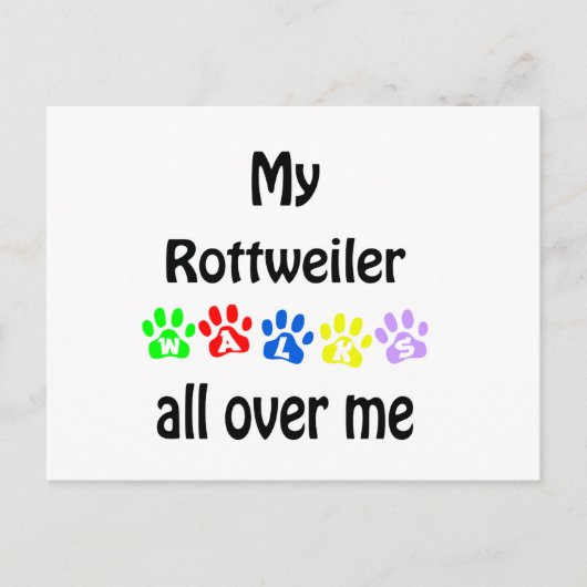 Rottweiler Walks Design Postkarte (Vorderseite)