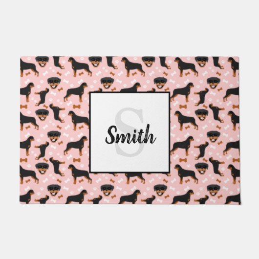 Rottweilers Rotties Dog l Monogramm Nachname Fußmatte (Vorderseite)