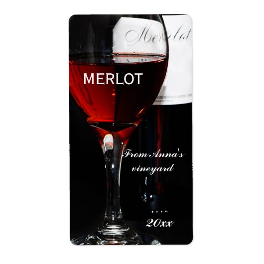 Rotwein und Merlot (Vorne)