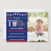 Rotwein und ZWEI Firecracker Geburtstag Einladung (Vorderseite)