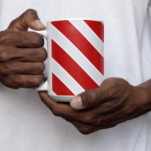 Rotweiße Diagonalstreifen Zweifarbige Tasse