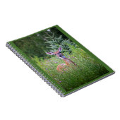 Rotwild im blumigen Dickicht-Fotonotizbuch Notizblock (Rechte Seite)