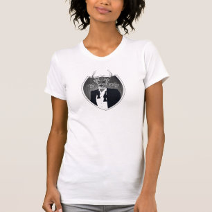 Rotwild im Smoking - Aufenthalt nobel T-Shirt