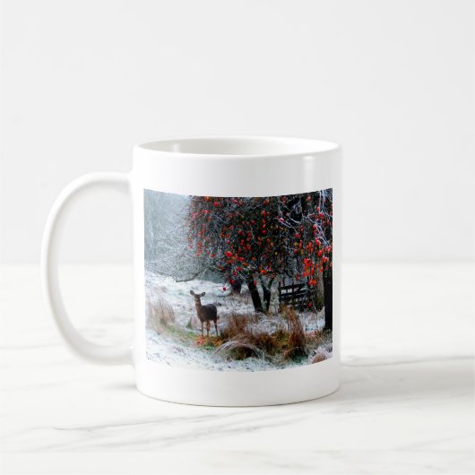 Rotwild im Winter Kaffeetasse (Links)