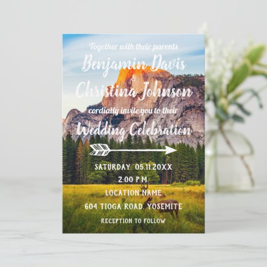 Rotwild u. Berge, die Einladung Wedding sind (Stehend Vorderseite)