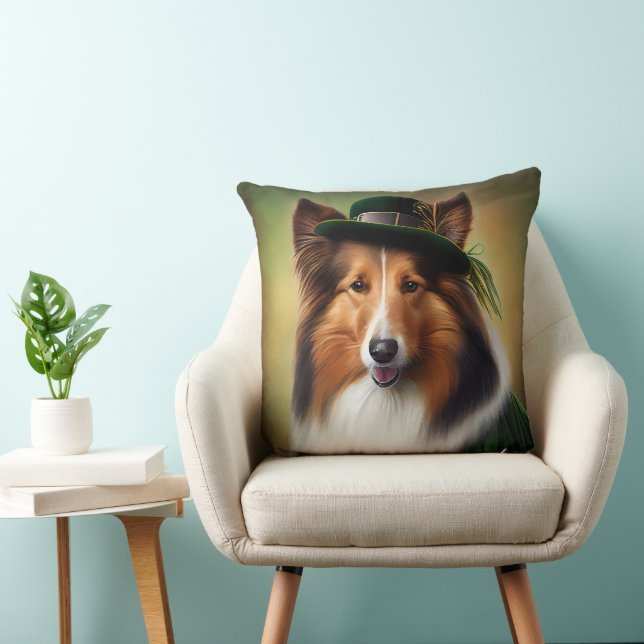 Rough Collie Dog in St. Patrick's Day Dress Kissen (Stuhl )