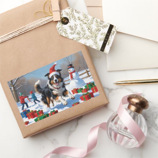 Rough Collie läuft im Schnee mit Weihnachtshut Rechteckiger Aufkleber (Schenken)