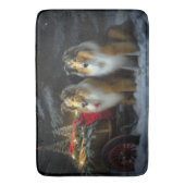Rough Collie Snowy Sleigh Weihnachtsdekor Badematte (Vorderseite Vertikal)
