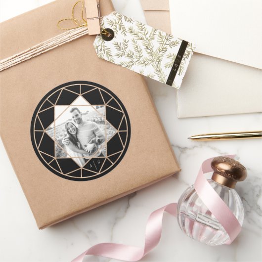 Round Diamond Geometric Stylish Chic Wedding Foto Runder Aufkleber (Schenken)