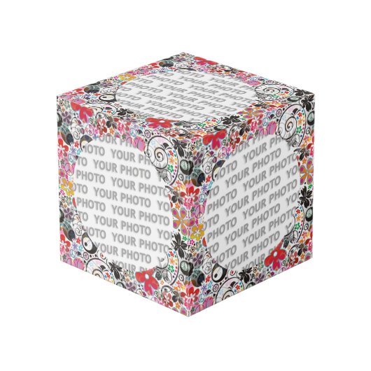 Round in Square Frame Blume Power 2 + Ihr Foto Würfel (Vorderseite Schrägansicht)