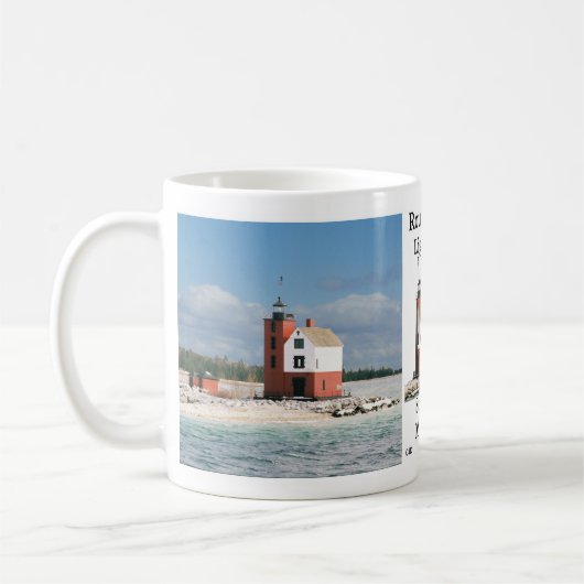 Round Island Light Tasse (Links)