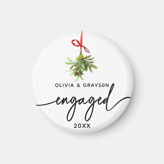 Round Mistletoe Engaged Magnet Keepsake (Vorne)