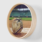 Round wall clock, Baseball Field. Uhr (Winkel)