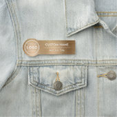 Rounded Brushed Metallic Gold Clothes Mitarbeiter Namensschild (Beispiel)