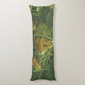 Rousseau Tropischer Jungle Löwenmalerei Seitenschläferkissen (Rückseite (Vertikal))