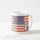 Route 66 Amerikanische Flagge Kaffeetasse (VorderseiteRechts)