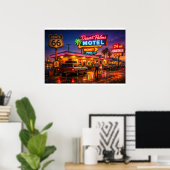 Route 66 Desert Palms Motel Glow Poster (Heimbüro)