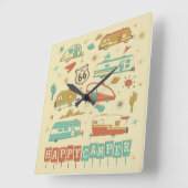 Route 66 Happy Camper Quadratische Wanduhr (Winkel)