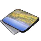 Routinewald in Herbstfarbe, nahe Laptopschutzhülle (Vorne Knopf)