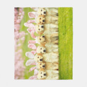 Row of Puppy Bunnies Fleecedecke (Vorderseite)
