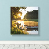 Rowboat Am See verankert Leinwanddruck (Insitu (Holzboden))