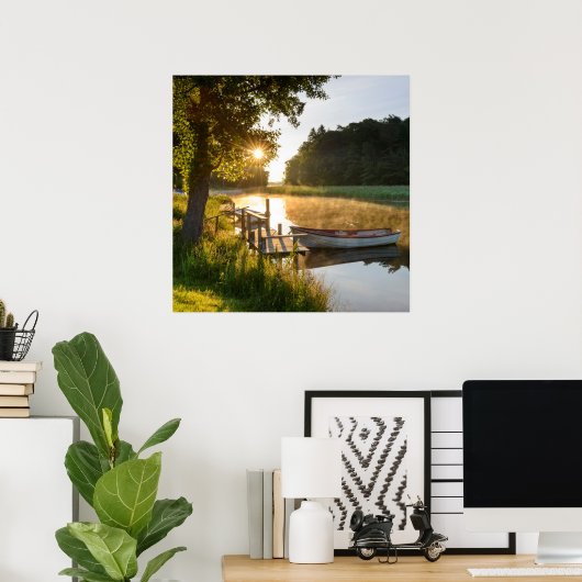Rowboat Am See verankert Poster (Heimbüro)