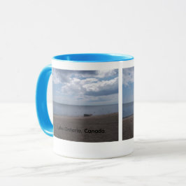 Rowboat at Lake Ontario, Canada Tasse
