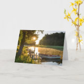 Rowboat festgemacht in See Karte (Gelbe Blume)