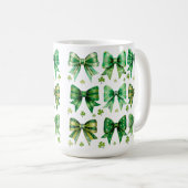 ROWS OF GREEN IRISH CELTIC BOWS KAFFEETASSE (VorderseiteRechts)