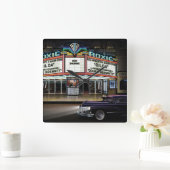 Roxie Picture Show Quadratische Wanduhr (Zuhause)
