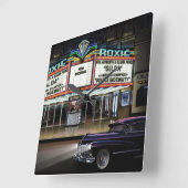 Roxie Picture Show Quadratische Wanduhr (Winkel)