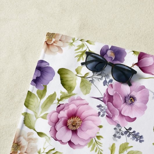 Royal Bloom Symphony Lila Floral Pattern Strandtuch (Beispiel)