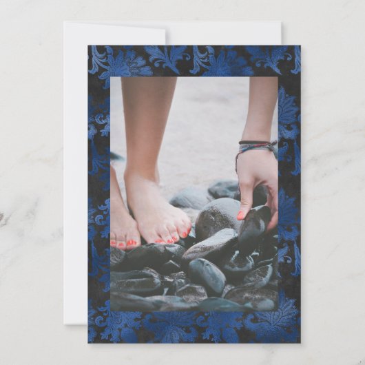 Royal Blue and Silver Floral Celebration of Life Einladung (Rückseite)