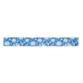 Royal Blue and White Cross Stitch Floral Satinband (Vorderseite)