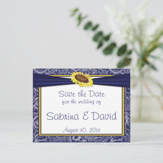 Royal Blue and Yellow Sunflows Save the Date Ankündigungspostkarte (Stehend Vorderseite)