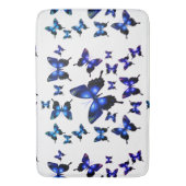 Royal Blue Elegant Whimsical Butterflies Badematte (Vorderseite Vertikal)