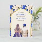 Royal Blue Floral Punjabi Anand Karaj Sikh Wedding Einladung (Stehend Vorderseite)