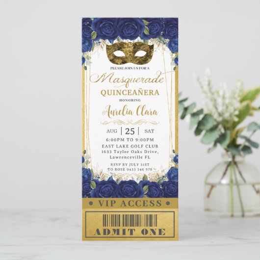 Royal Blue Floral Quinceañera Masquerade Ticket Einladung (Stehend Vorderseite)