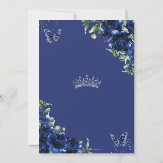 Royal Blue Floral Silver Quinceañera Butterfliegen Einladung (Rückseite)
