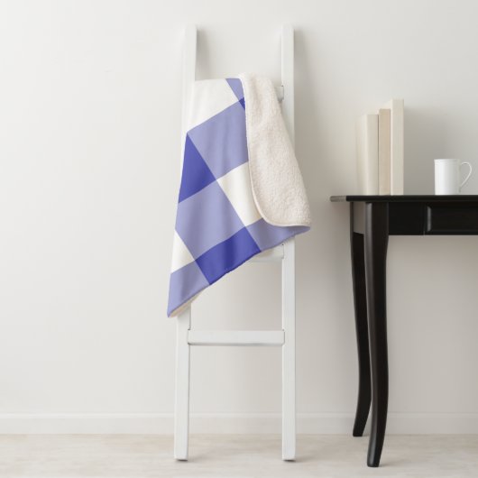 Royal Blue Gingham Pattern Sherpadecke (Beispiel)