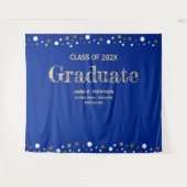 Royal Blue Gold Abschluss Class 2024 im Hintergrun Wandteppich (Vorderseite (Horizontal))