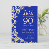 Royal Blue Gold Rose Überraschung 90. Geburtstag Einladung (Stehend Vorderseite)