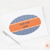 Royal Blue mit Orange Zickzack Pattern Ovaler Aufkleber (Umschlag)